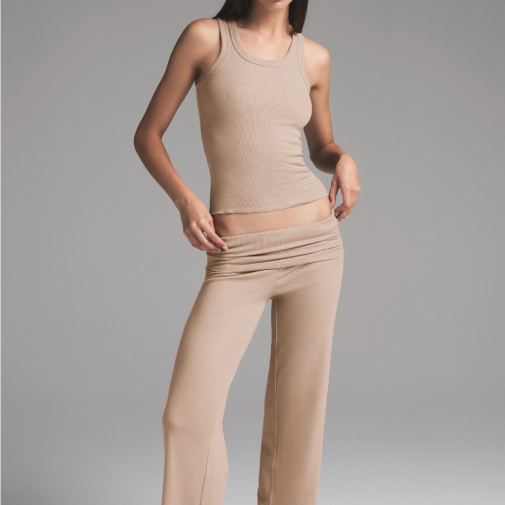 SKIMS Tan Straight Leg Pants